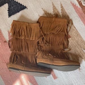Minnetonka Moccasin 3 layer fringe boot